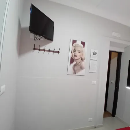 Palace King Of Bed & Breakfast