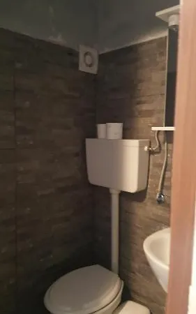 Palace King Of Couette-café