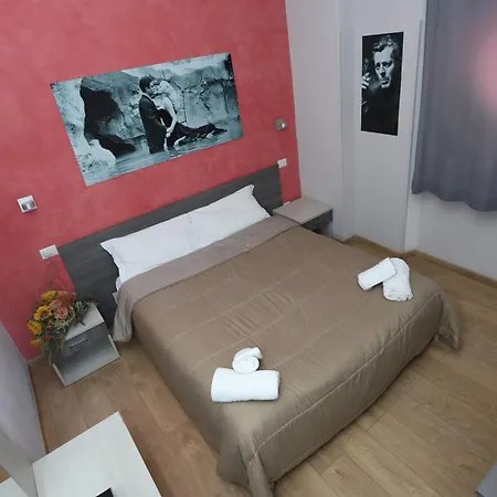 Palace King Of Couette-café 3*